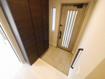 【玄関】 | 甲栄台４丁目戸建