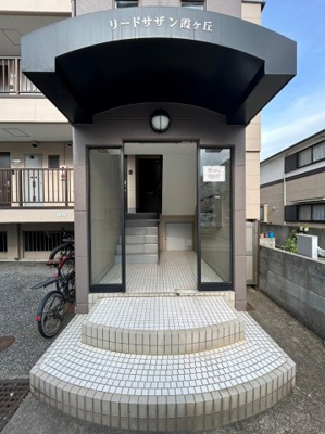 【エントランス】 | リードサザン霞ヶ丘