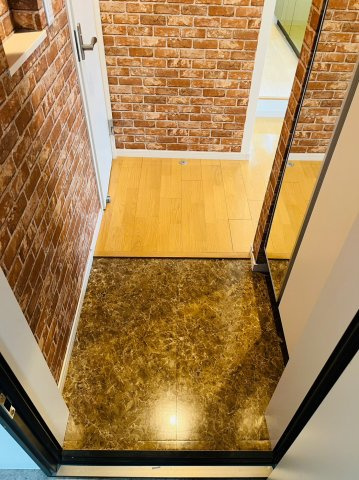 仲介手数料0円！！RadIAnce庄内通の玄関