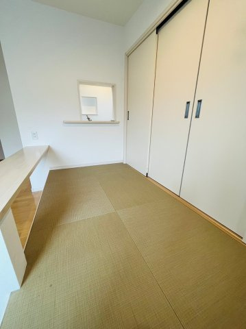 仲介手数料0円！！RadIAnce庄内通の居間・リビング