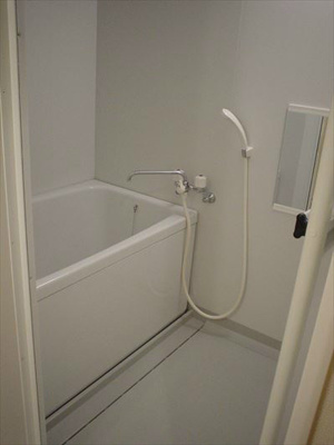 【浴室】 | J・ソブリン | 日々の疲れを癒すお風呂です