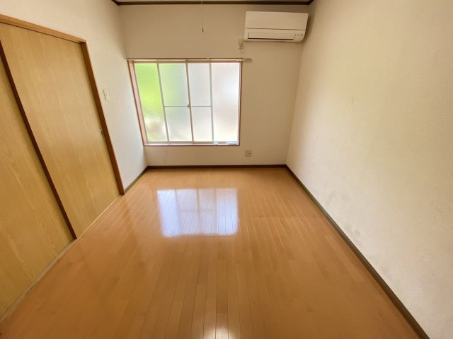 【洋室】 | グリーンコーポラス
