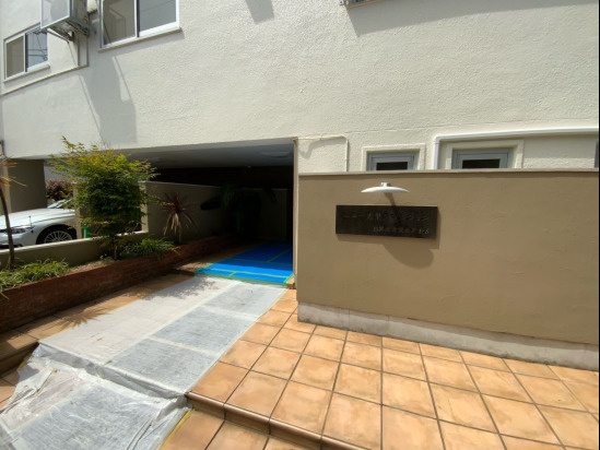 ニュー青葉台マンションの外観