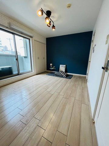 仲介手数料0円！！クレフラスト江向の居間・リビング