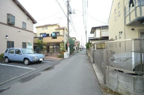 コスモハイツの駐車場