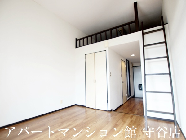 キャリーハイツⅠの寝室