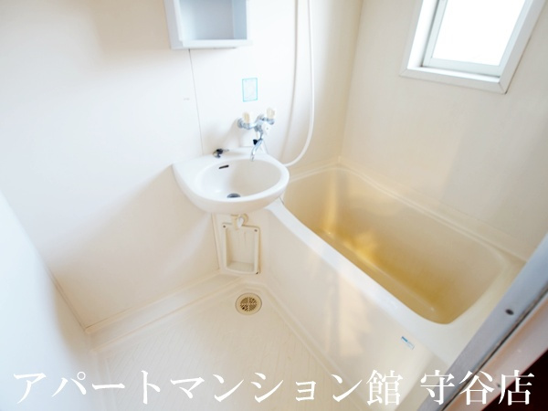 キャリーハイツⅠの浴室