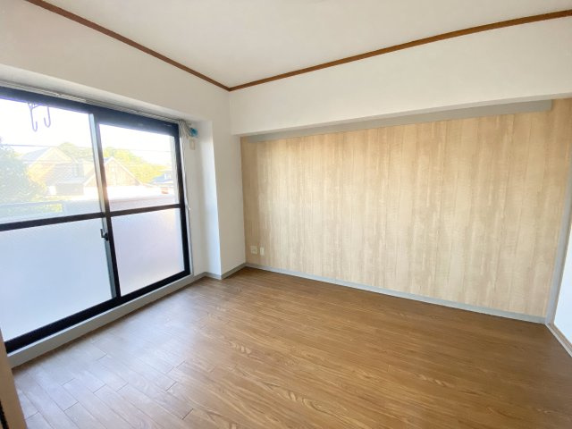 シャトー新宮の洋室