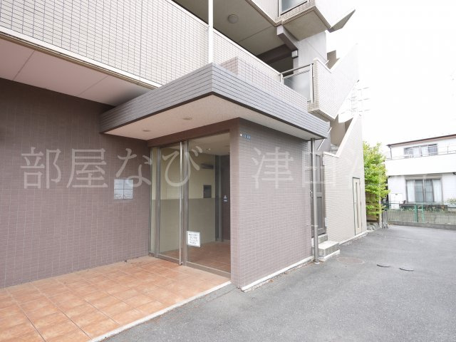 リジェール津田沼のエントランス|落ち着いたエントランスです