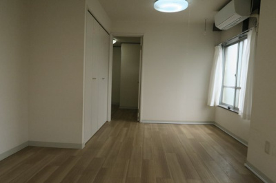 【洋室】 | 癸生川ビル | 稲荷町の賃貸物件。
「癸生川ビル」のことなら(株)メイワ・エステートへ