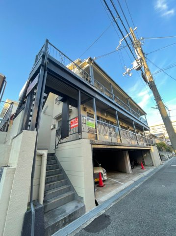 Casa de 前原町のエントランス