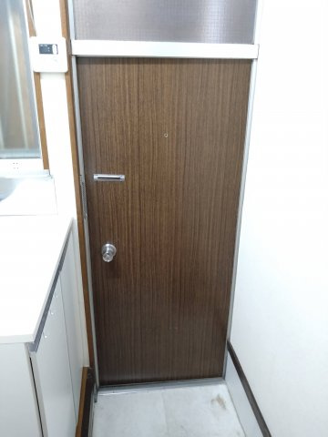 ザ・レジデンス中野の玄関