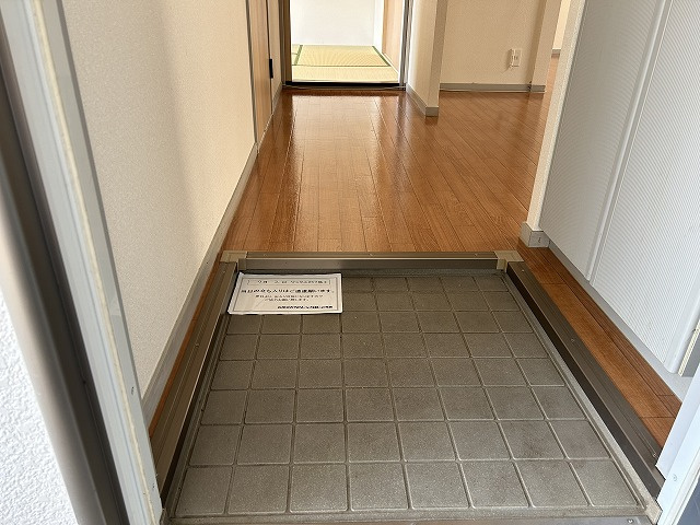 アビタシオン高見Ⅱの玄関