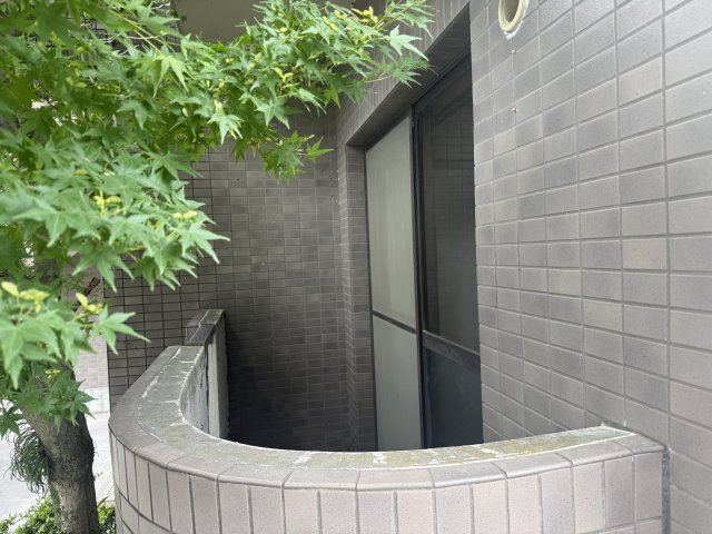 【バルコニー】