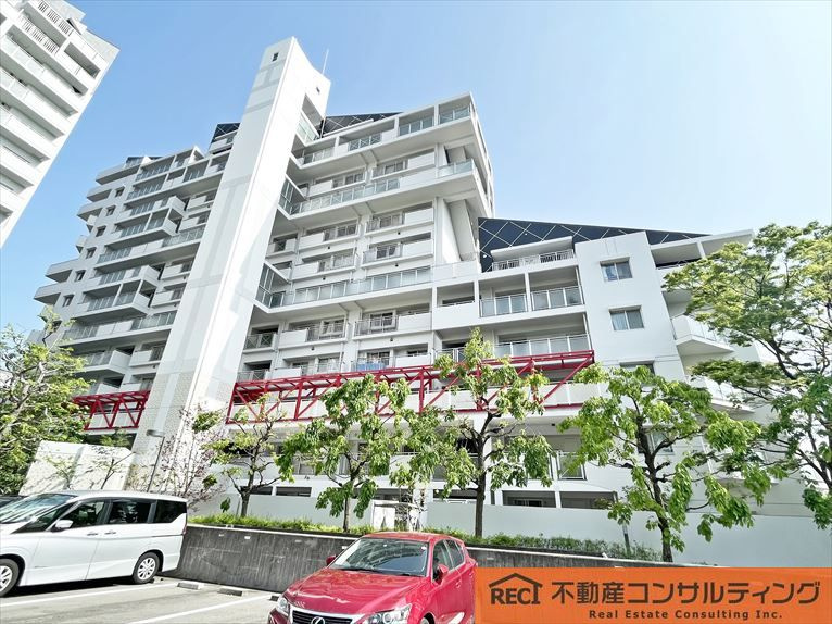 RICウエストコート6番街4番館の外観