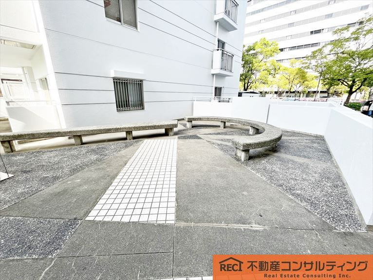 RICウエストコート6番街4番館の周辺