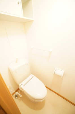 【トイレ】 | ベルコリーヌ | ※同物件・反転タイプの写真です。