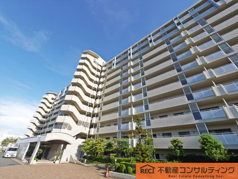 芦屋ハイタウンの外観