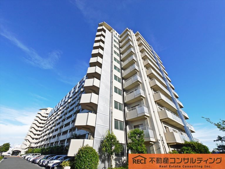 芦屋ハイタウンの外観