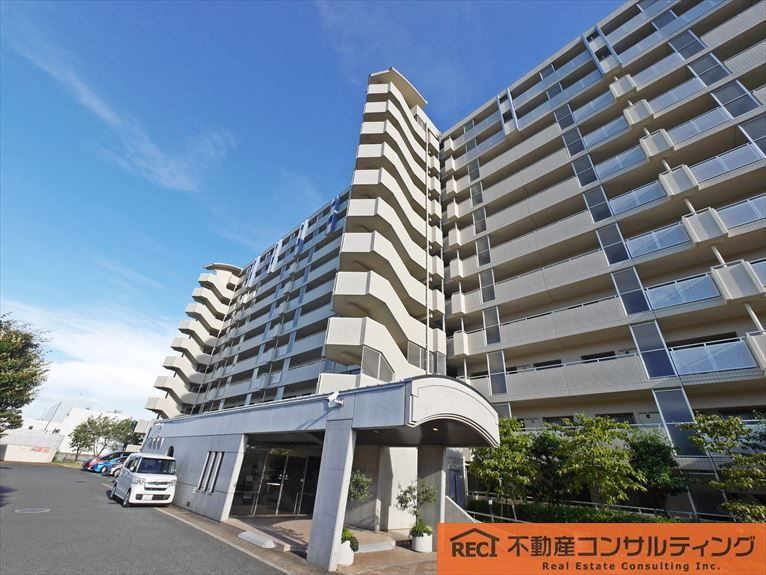 芦屋ハイタウンの外観