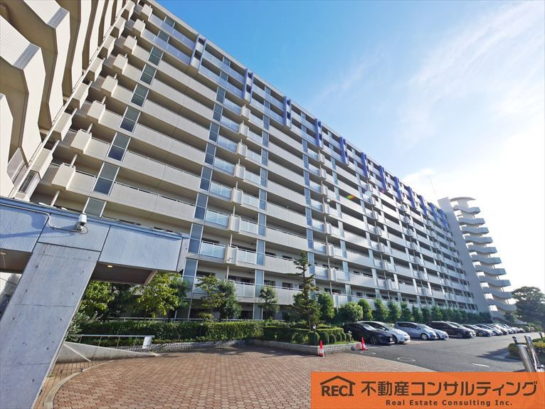 芦屋ハイタウンの外観