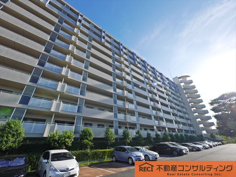 芦屋ハイタウンの外観
