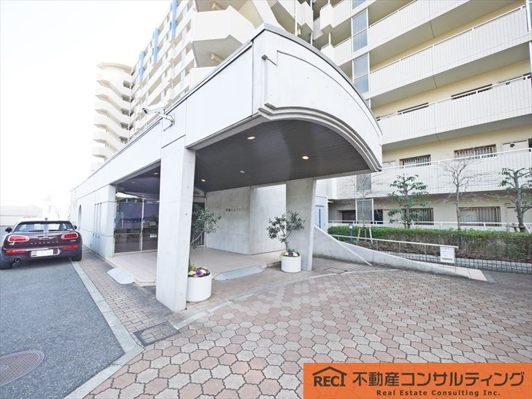 芦屋ハイタウンの外観