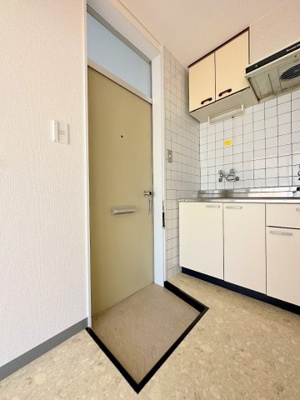 【玄関】 | PIA牛田本町