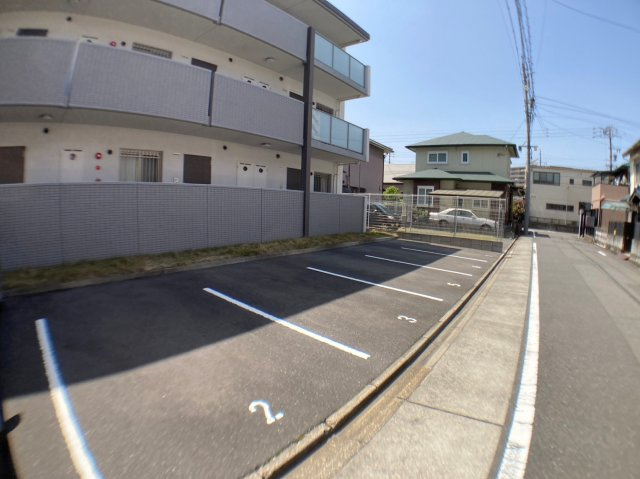 カサグランデ｜名古屋市の賃貸ならMy賃貸の駐車場|カサグランデ
※内装リフォーム後お渡し