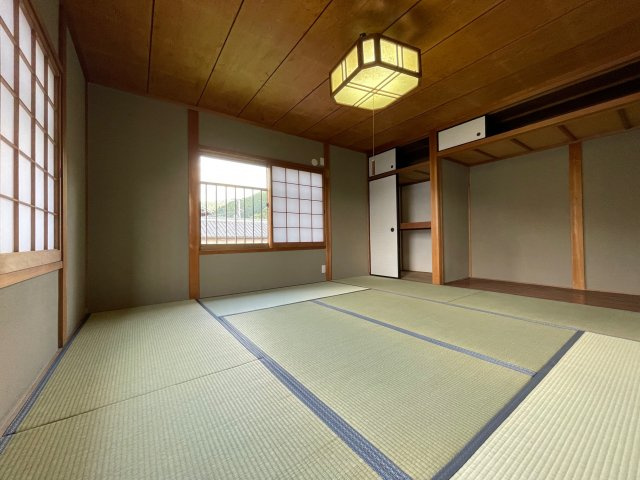高市郡高取町大字清水谷　中古戸建の和室|畳など以前リフォームされてて気持ちよくお住まいしていただけますよ♪