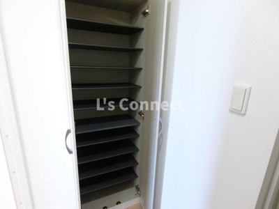 【設備】 | セントレアカマⅦ | ２ヶ所に下駄箱付き。