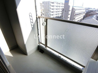 【バルコニー】 | セントレアカマⅦ | ５階のお部屋で洗濯物もたくさん干せます。