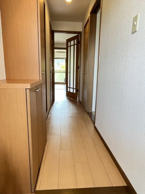 【玄関】 | ライジングパレス