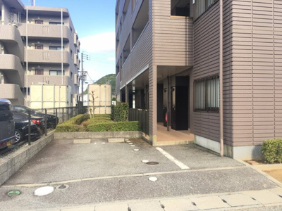 【駐車場】 | ライジングパレス