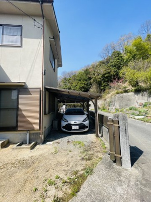 【駐車場】 | たつの市揖西町中垣内／中古戸建て | カースペースがあります