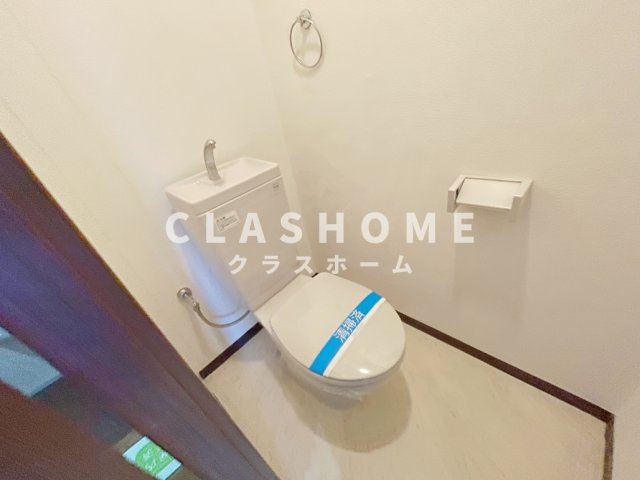 イリゼのトイレ|同物件の別部屋になります。