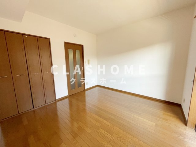 イリゼの居間・リビング|同物件の別部屋になります。