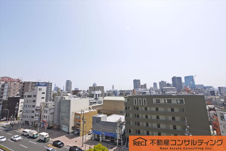 サンフローラ県庁前の外観