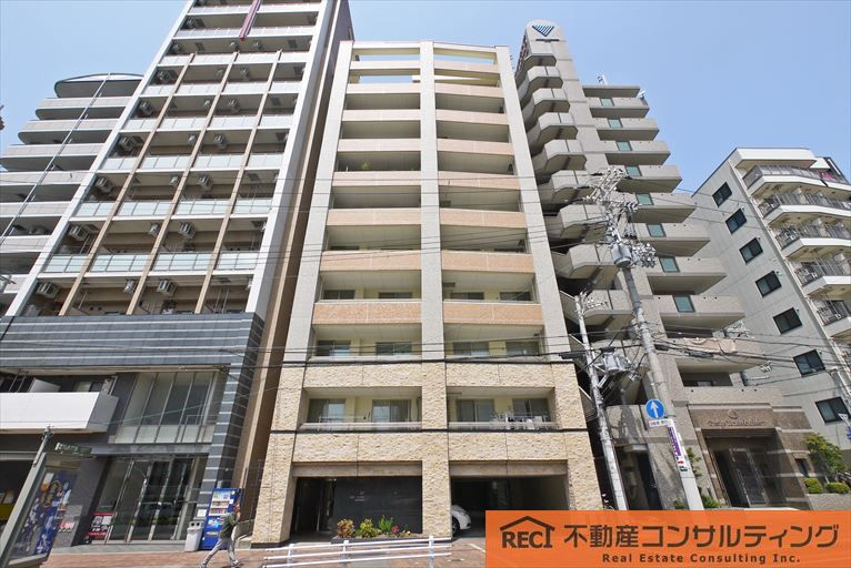 サンフローラ県庁前の外観