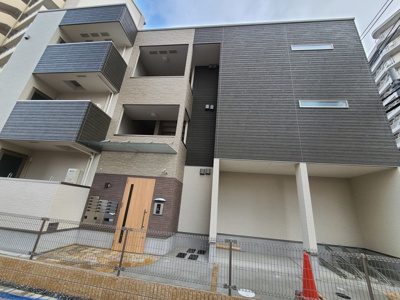 【外観】 | フジパレス東淡路2番館 | ツートンカラーの外観です