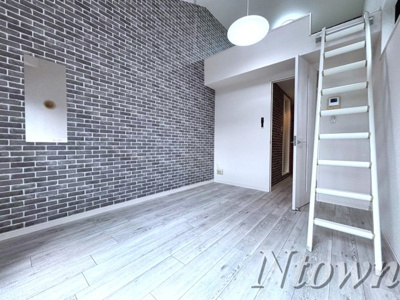 【居間・リビング】 | Loft3千種 | こちらのリビングで趣味の時間をお楽しみください