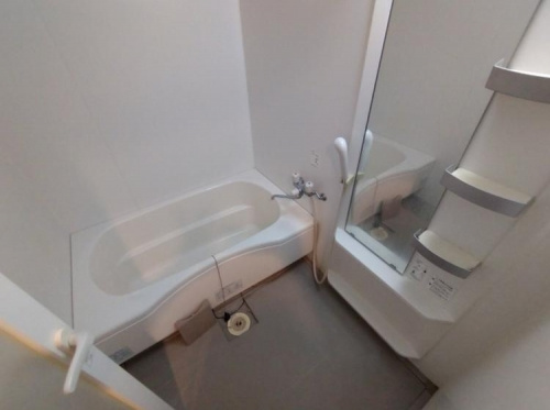 FAAD（ファード）の浴室