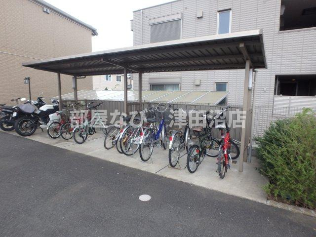 ボンヌールⅤのその他共用部分|屋根つきの自転車置き場もあります！