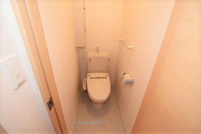 【トイレ】 | サンファミールⅢＡ | シンプルで使いやすいトイレです
サンファミールⅢA棟　101号室　2012/9/29撮影