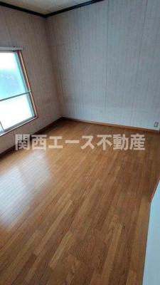  | 河北中町貸家