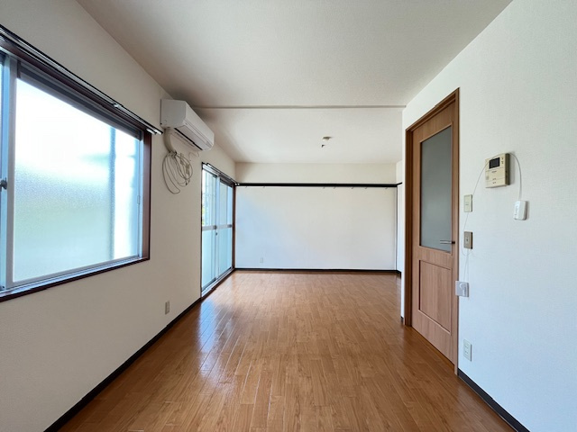 タウニィハイツ金剛の居間・リビング