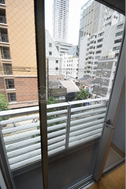 アーバネックス淀屋橋のバルコニー