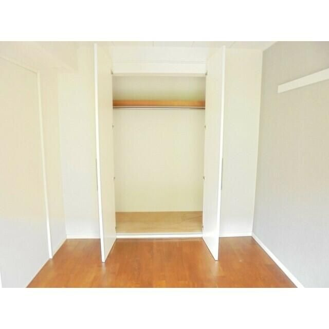 エスポワール松風台Ⅱ番館の収納