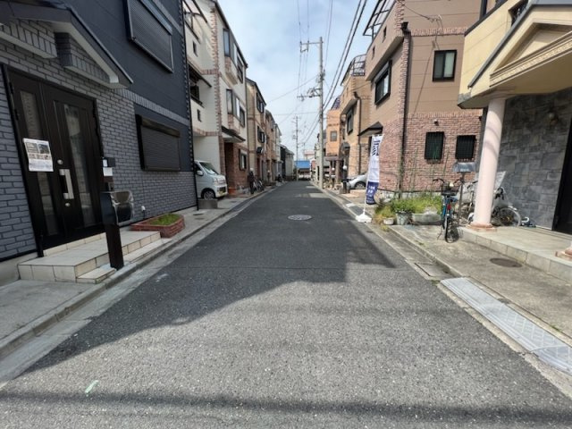 雁屋南町　中古一戸建ての前面道路含む現地写真|前面道路含む現地写真です