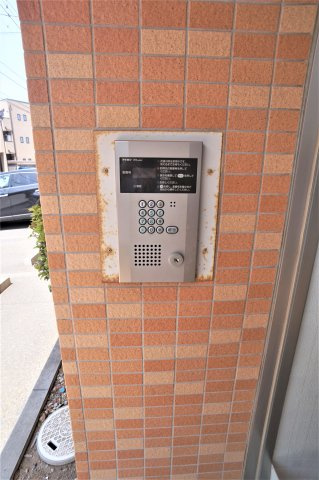 蔵屋マンション第四のエントランス